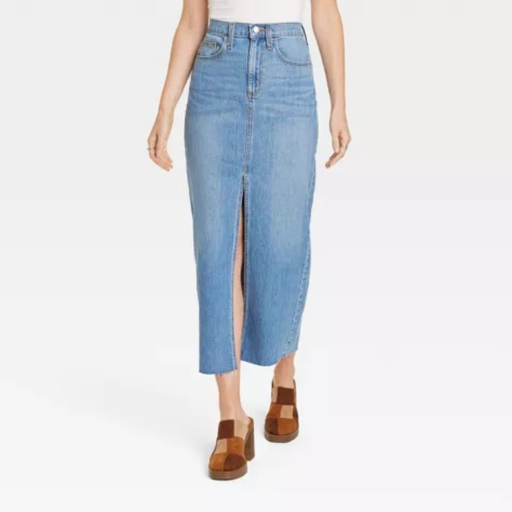 Universal Thread Denim Maxi Skirt, front slit, NWOT, Size 8